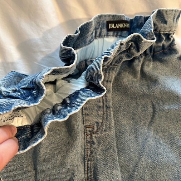 BlankNYC high Rise Jean Shorts size 27 - Picture 2 of 4